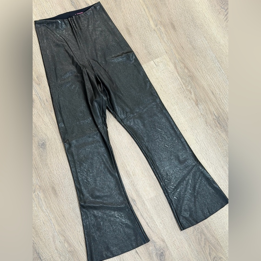 Commando Size Medium Stretch Leather Black Flared… - image 2